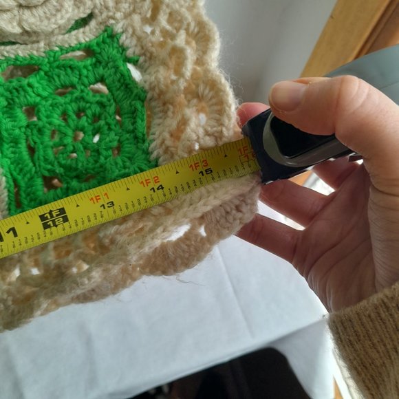 Homemade Knit Blanket Green Tan Floral 3D detail 28x16" Throw - Picture 6 of 12